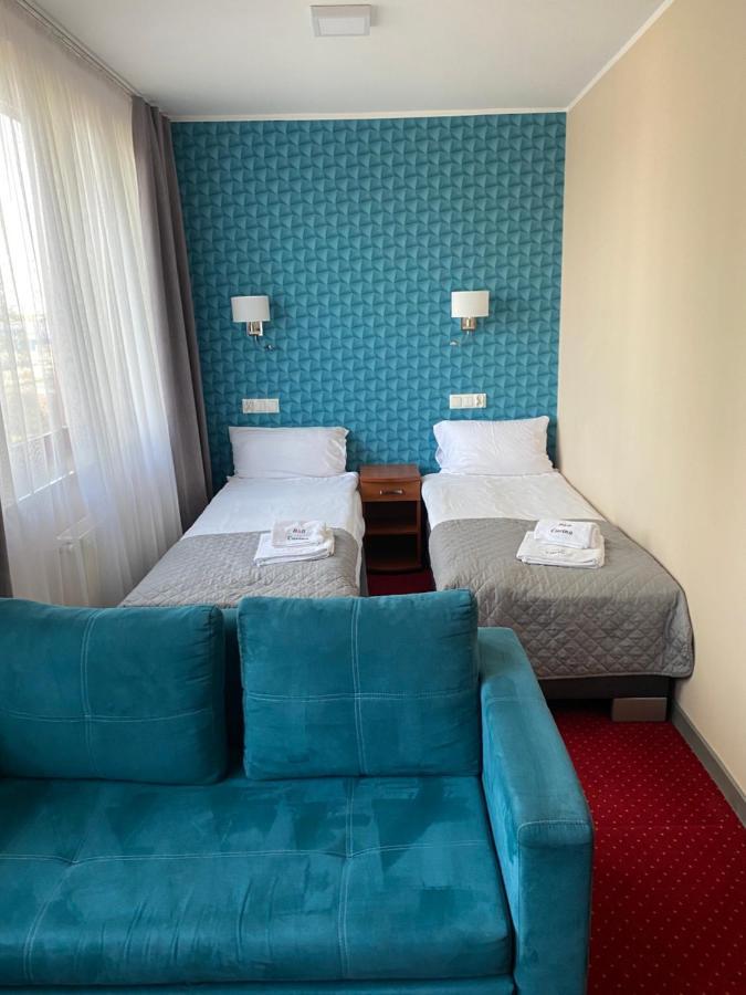 Carina Hotel Tczew Buitenkant foto