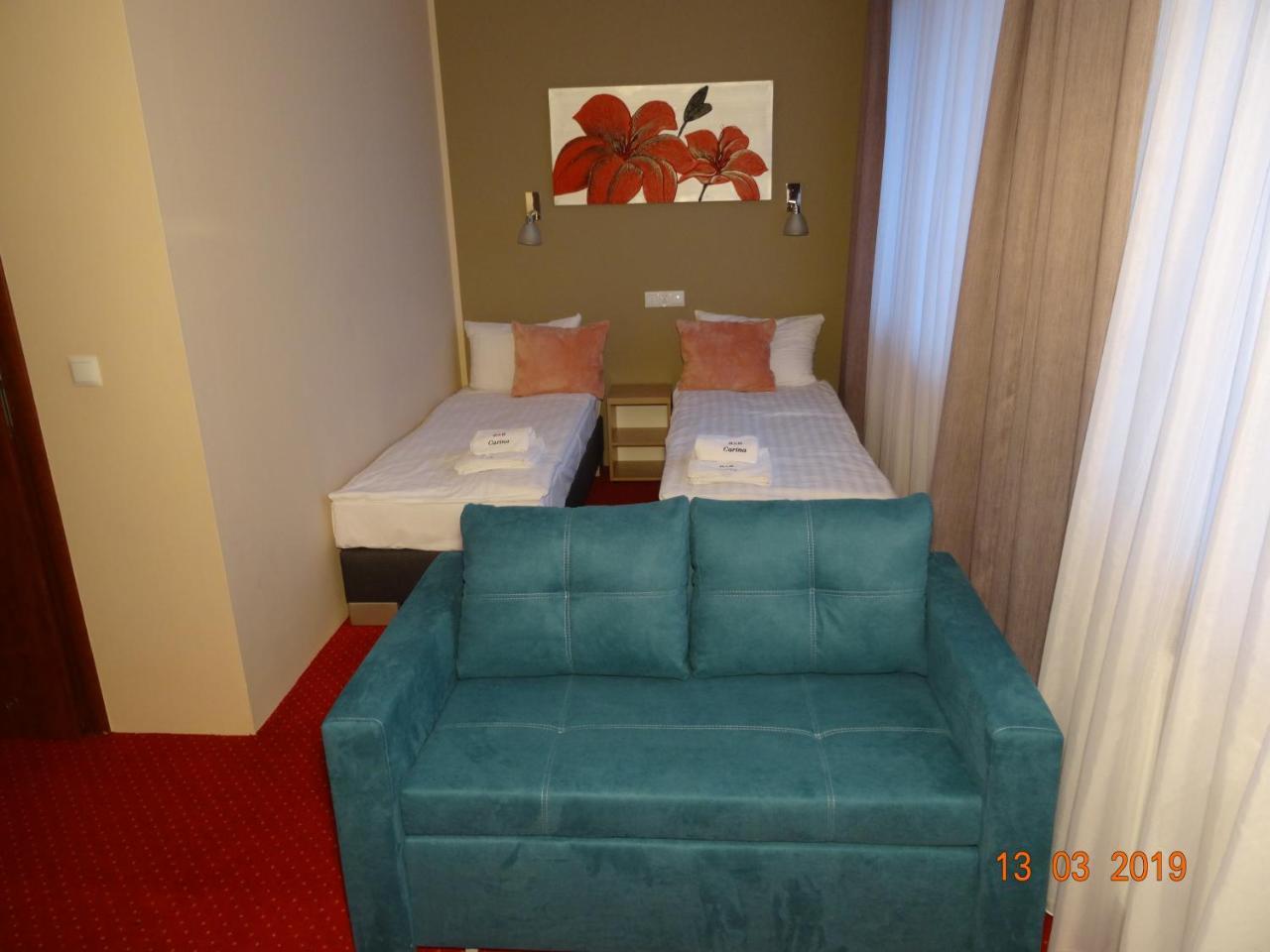 Carina Hotel Tczew Buitenkant foto